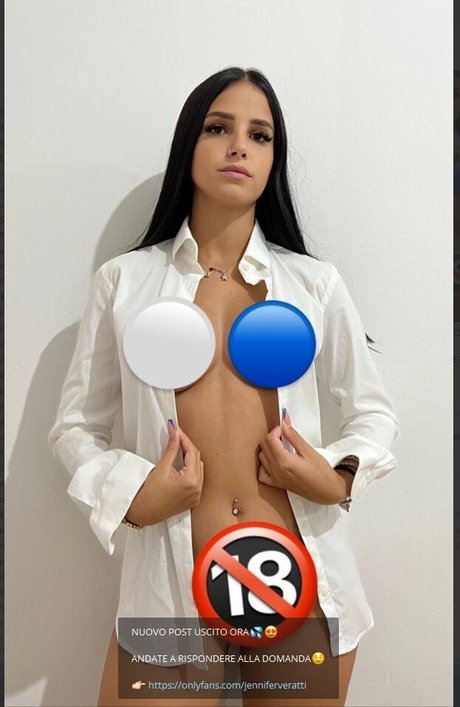 Naakte gelekte OnlyFans-foto van Jennifer Veratti