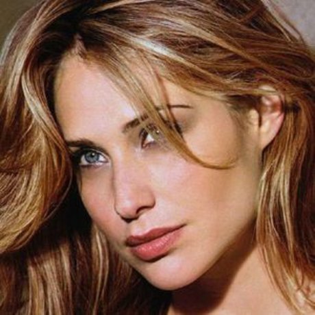 Claire Forlani