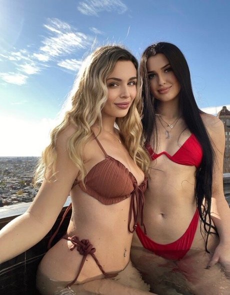 Naakte gelekte OnlyFans-foto van Nataliebarness