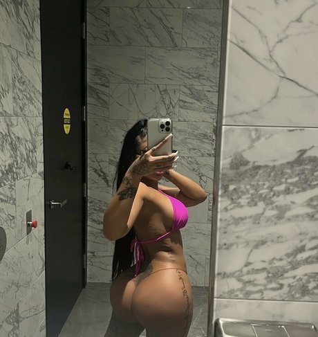 Naakte gelekte OnlyFans-foto van Lissythedoll