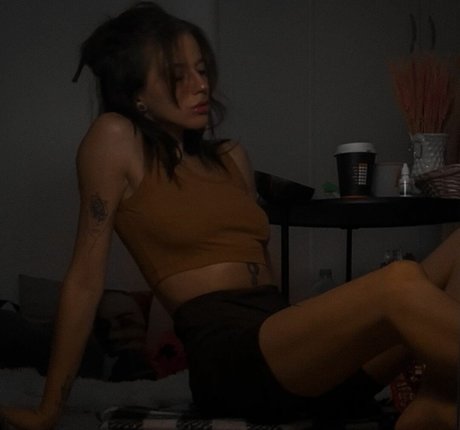 Naakte gelekte OnlyFans-foto van Anna Masarski