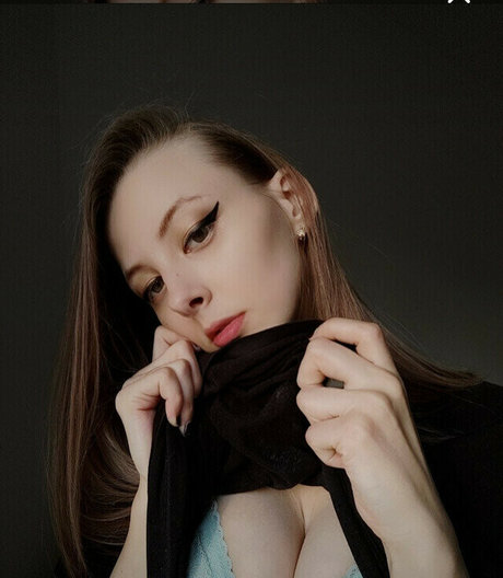 Naakte gelekte OnlyFans-foto van Bloodalice