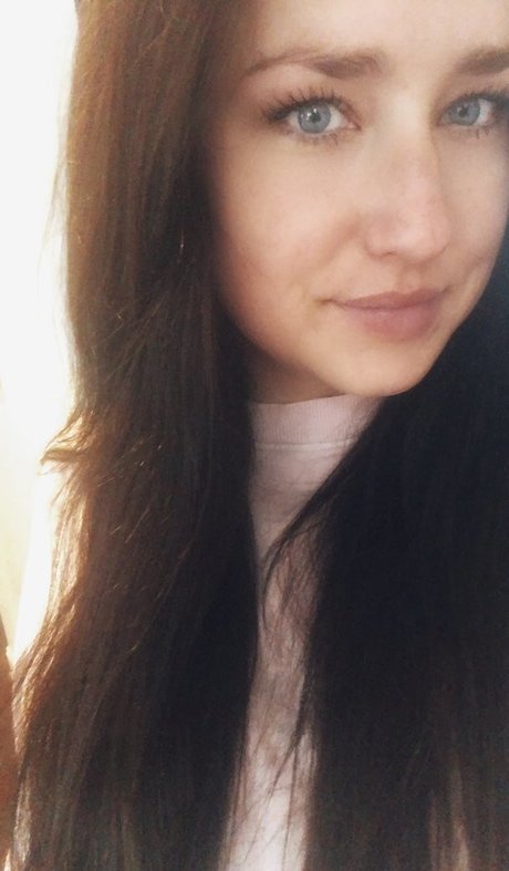 Naakte gelekte OnlyFans-foto van Savannah Roses