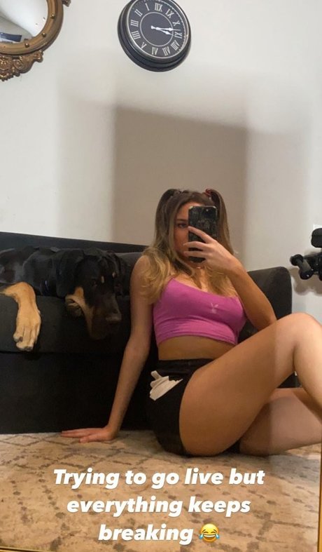 Naakte gelekte OnlyFans-foto van Jessie Jade Cooks