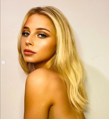 Naakte gelekte OnlyFans-foto van Maci Jo Mccarley