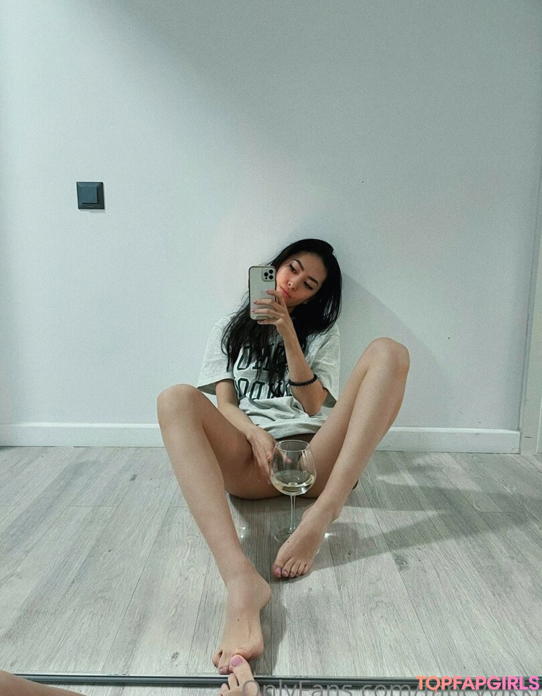 Naakte gelekte OnlyFans-foto van Fancyvikki #11 Naakte gelekte OnlyFans-foto van Fancyvikki #11