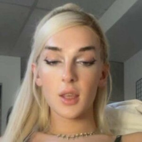 Deliadoll666