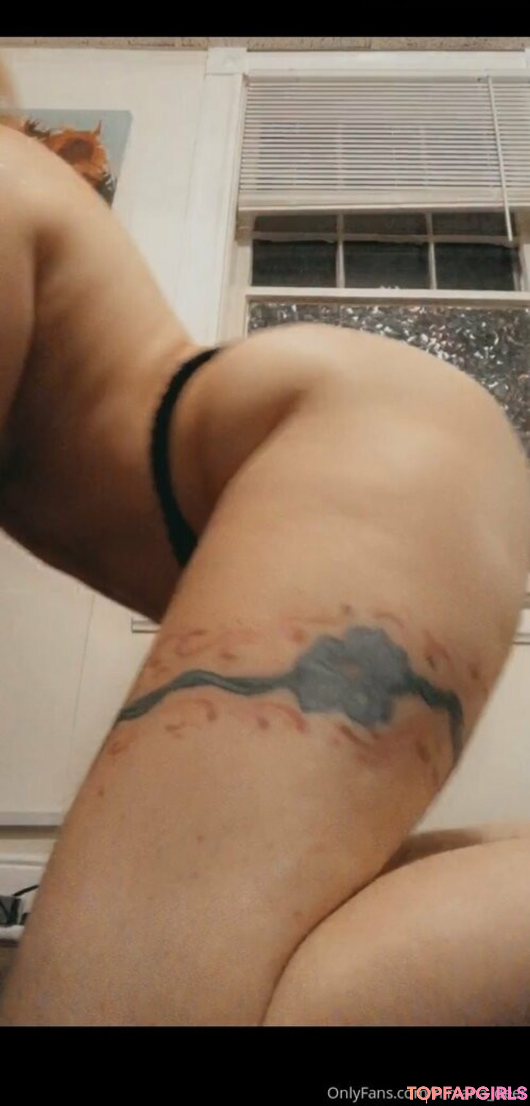 Naakte gelekte OnlyFans-foto van Nirvana #16 Naakte gelekte OnlyFans-foto van Nirvana #16