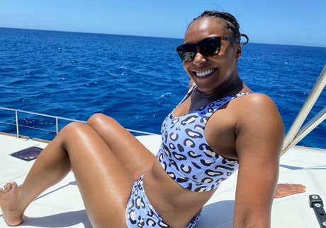 Dr Ebonie Vincent