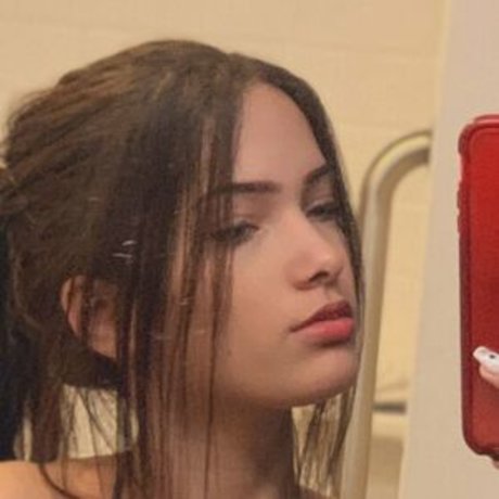 Naakte gelekte OnlyFans-foto van Sophinafitness