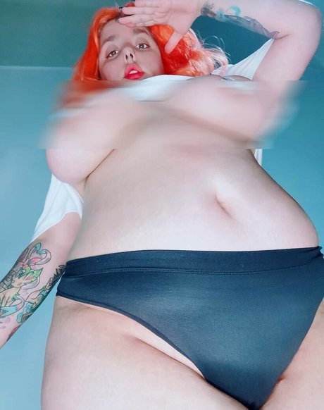Naakte gelekte OnlyFans-foto van Firefliesowo