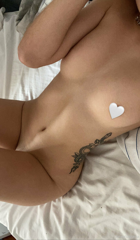 Naakte gelekte OnlyFans-foto van Severuszaira