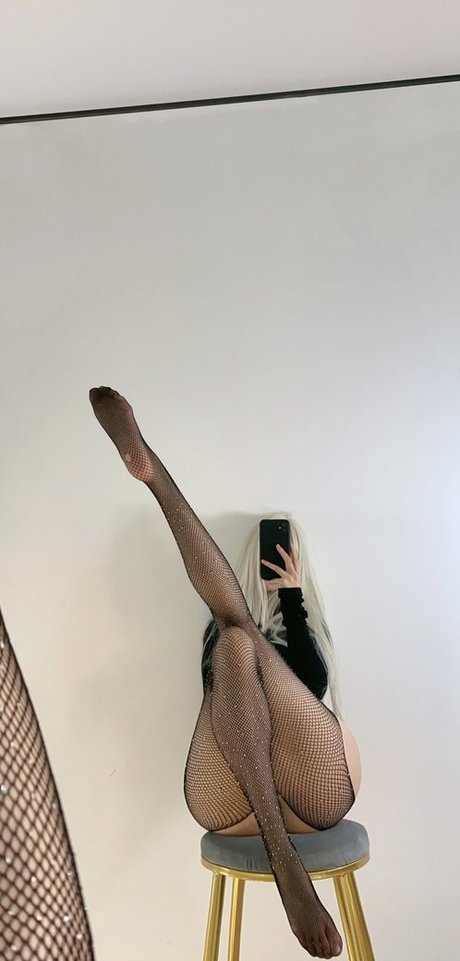 Naakte gelekte OnlyFans-foto van Qiaonniutt