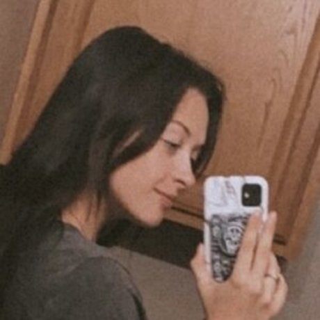 Naakte gelekte OnlyFans-foto van Lilnicole