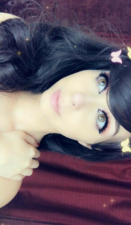 Naakte gelekte OnlyFans-foto van Shoe0nhead