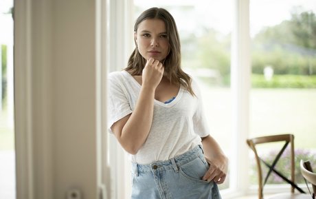 Naakte gelekte OnlyFans-foto van Phoebe Roberts