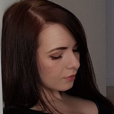 Naakte gelekte OnlyFans-foto van Thevintageprincess