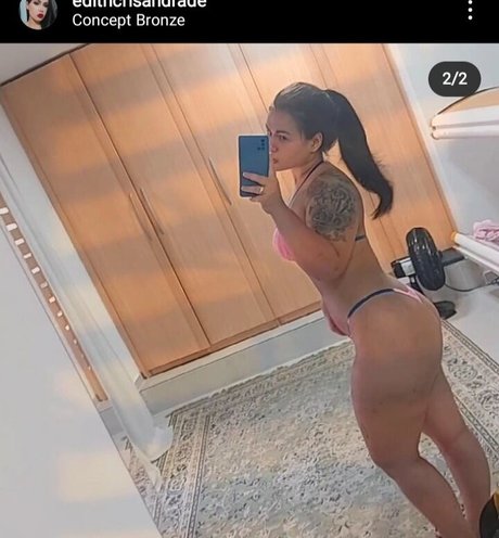 Naakte gelekte OnlyFans-foto van Edith Cristina Andrade