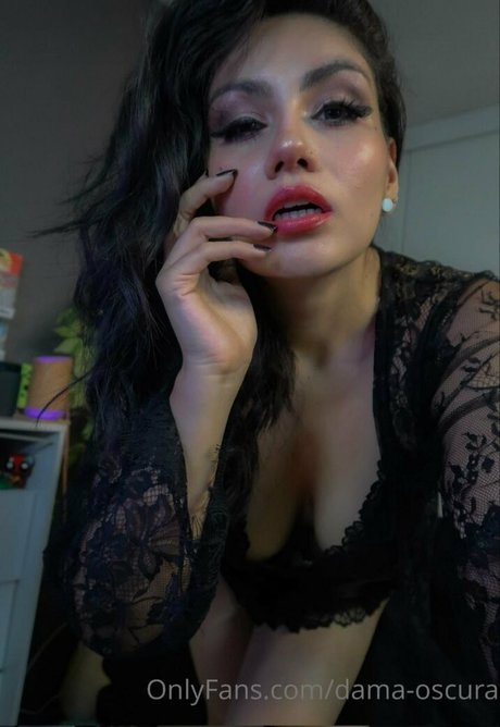 Dama Oscura