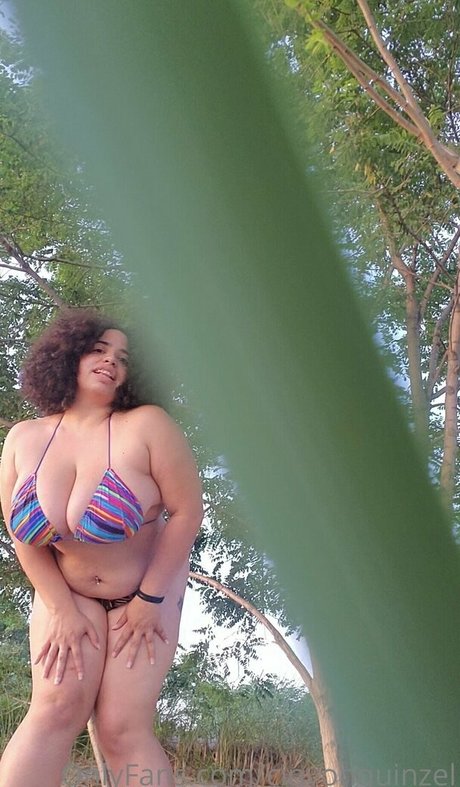Naakte gelekte OnlyFans-foto van Cin Von Quinzel