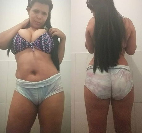 Naakte gelekte OnlyFans-foto van Elizbete Perera