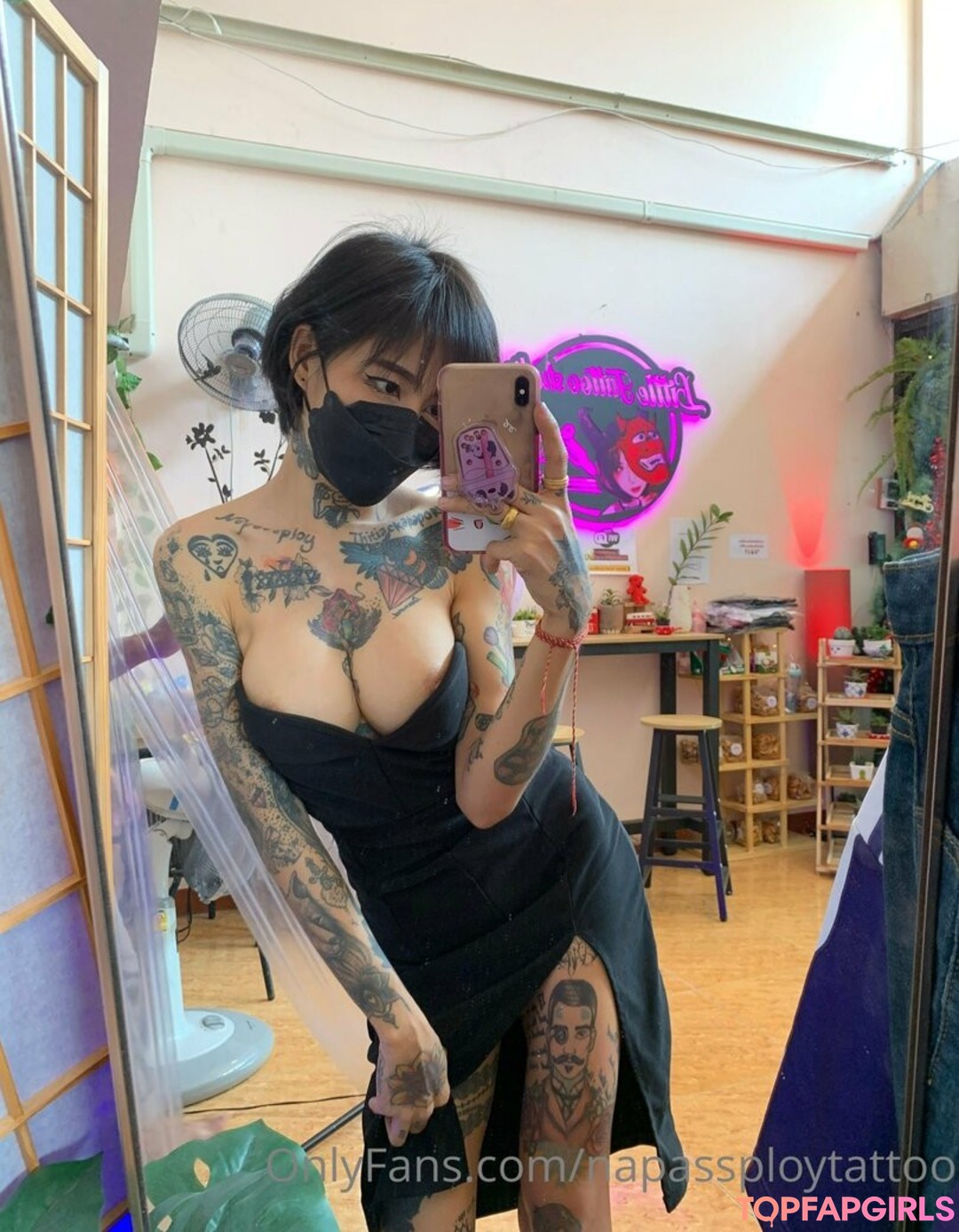 Naakte gelekte OnlyFans-foto van Napassploy Phat #14 Naakte gelekte OnlyFans-foto van Napassploy Phat #14