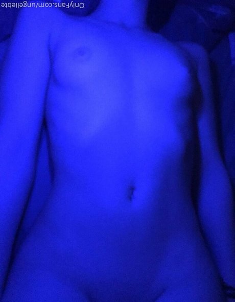 Naakte gelekte OnlyFans-foto van Malena Rutter