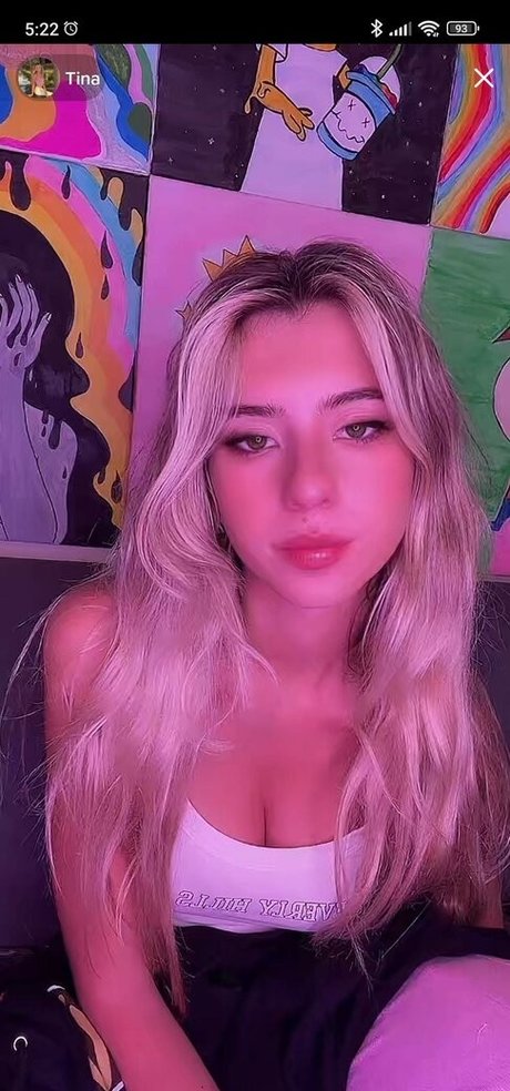 Naakte gelekte OnlyFans-foto van Tinau1