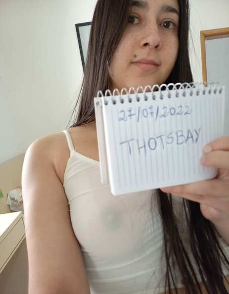 Naakte gelekte OnlyFans-foto van Mayara Espinoza