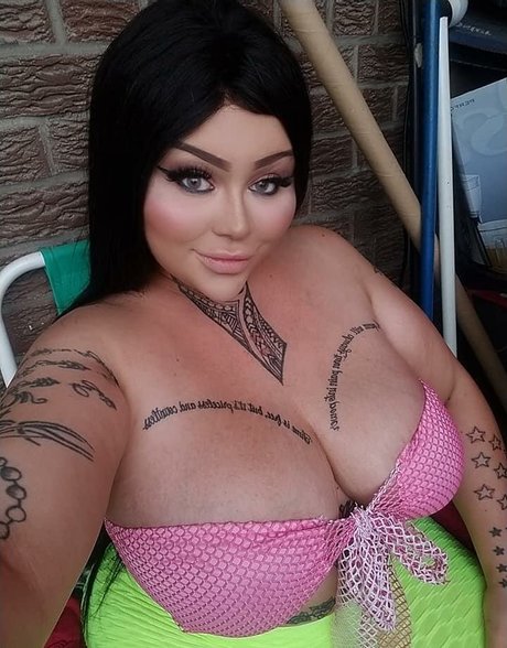 Naakte gelekte OnlyFans-foto van Boootystar