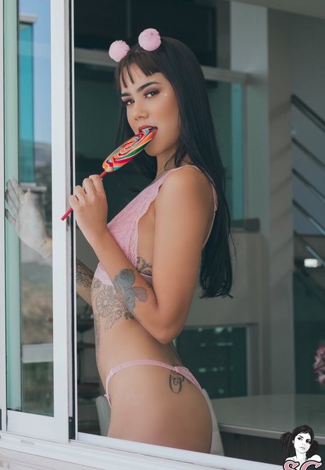 Naakte gelekte OnlyFans-foto van Lolla Sg
