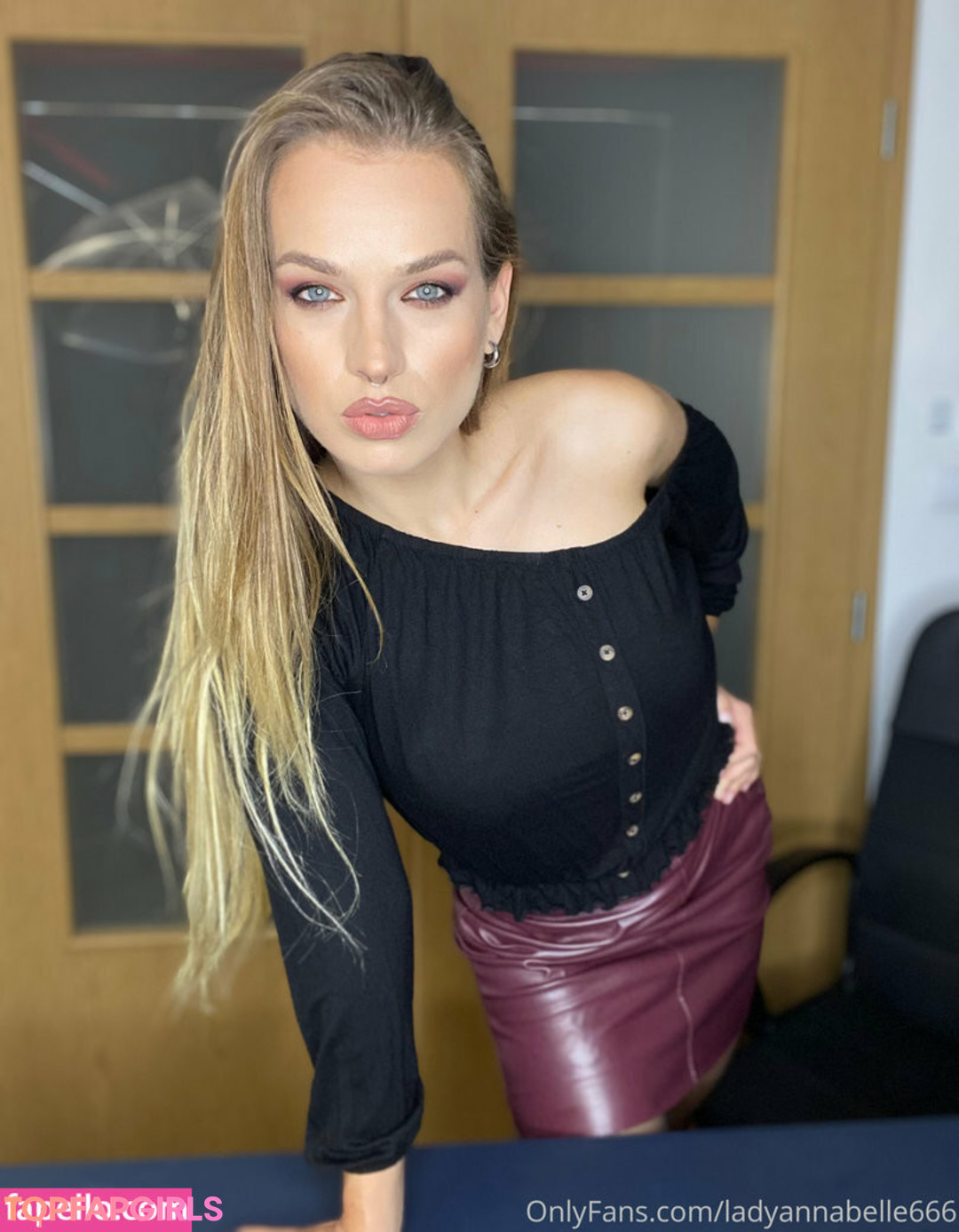 Naakte gelekte OnlyFans-foto van Lady Annabelle #19 Naakte gelekte OnlyFans-foto van Lady Annabelle #19