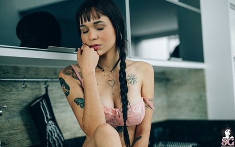 Naakte gelekte OnlyFans-foto van Ilana Sg