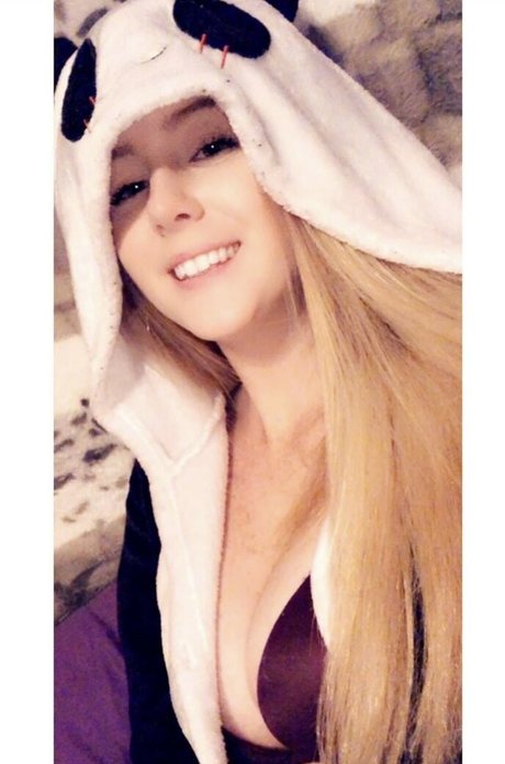 Naakte gelekte OnlyFans-foto van Shannan Kitterle