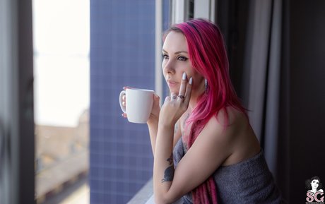 Naakte gelekte OnlyFans-foto van Babilina Suicide