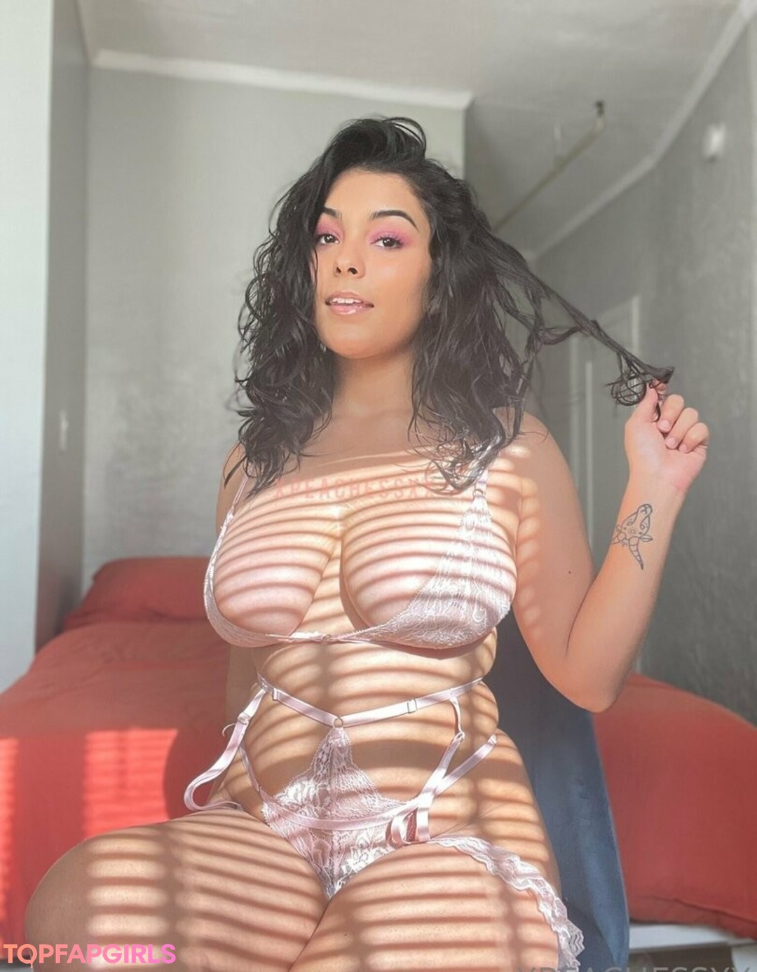 Naakte gelekte OnlyFans-foto van Electra Electraxpeach #48 Naakte gelekte OnlyFans-foto van Electra Electraxpeach #48