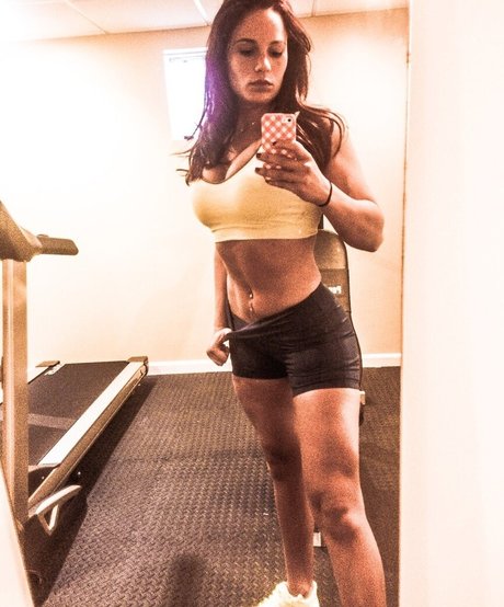 Naakte gelekte OnlyFans-foto van Shayna Foappiano