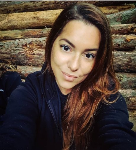 Naakte gelekte OnlyFans-foto van Annamari
