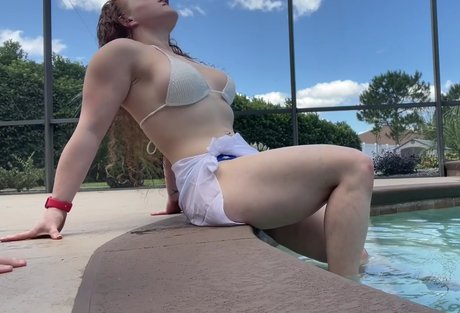 Naakte gelekte OnlyFans-foto van Brie Haze