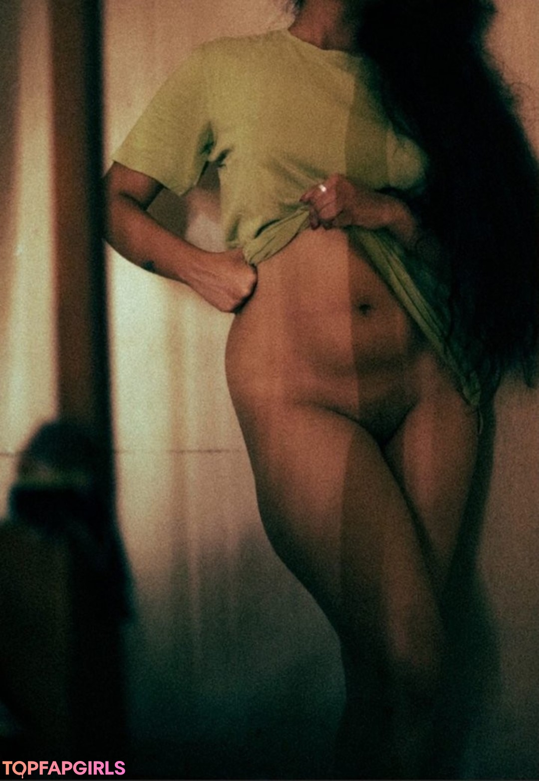 Naakte gelekte OnlyFans-foto van Yajnaseni #1100