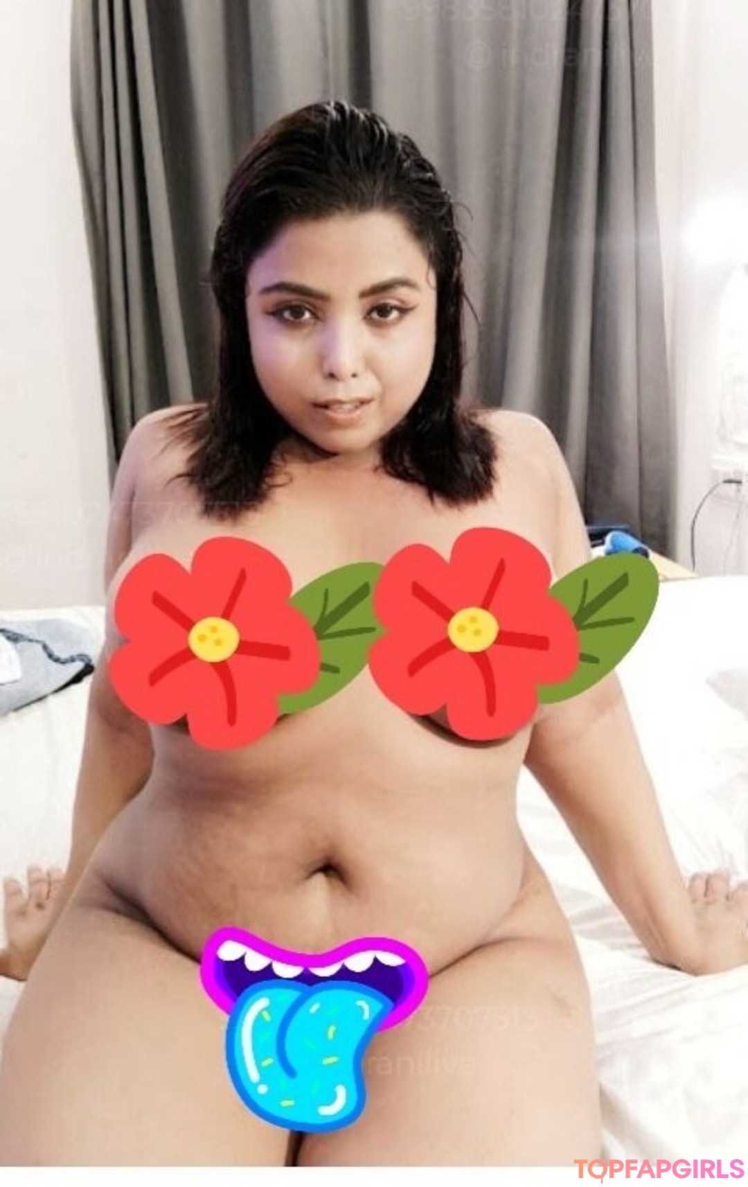 Naakte gelekte OnlyFans-foto van Yajnaseni #1233