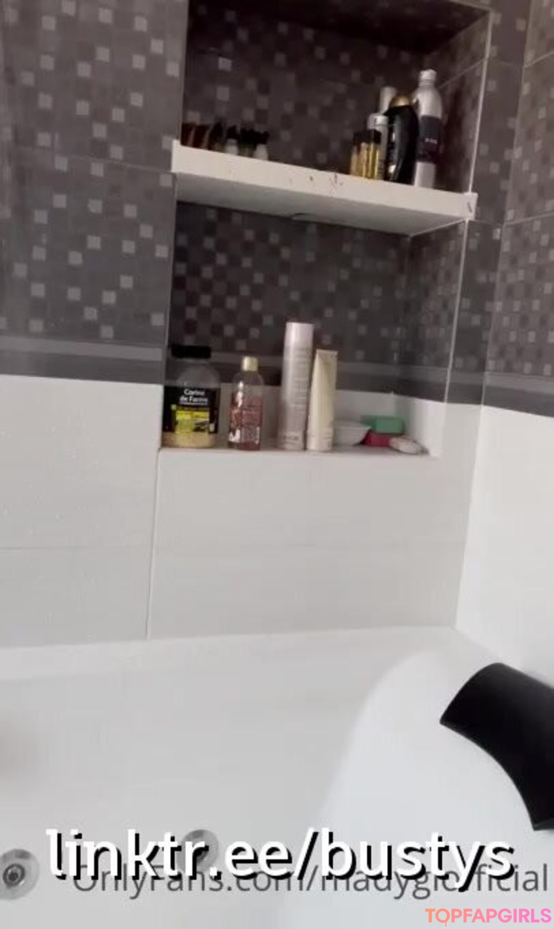 Naakte gelekte OnlyFans-foto van Yajnaseni #1528