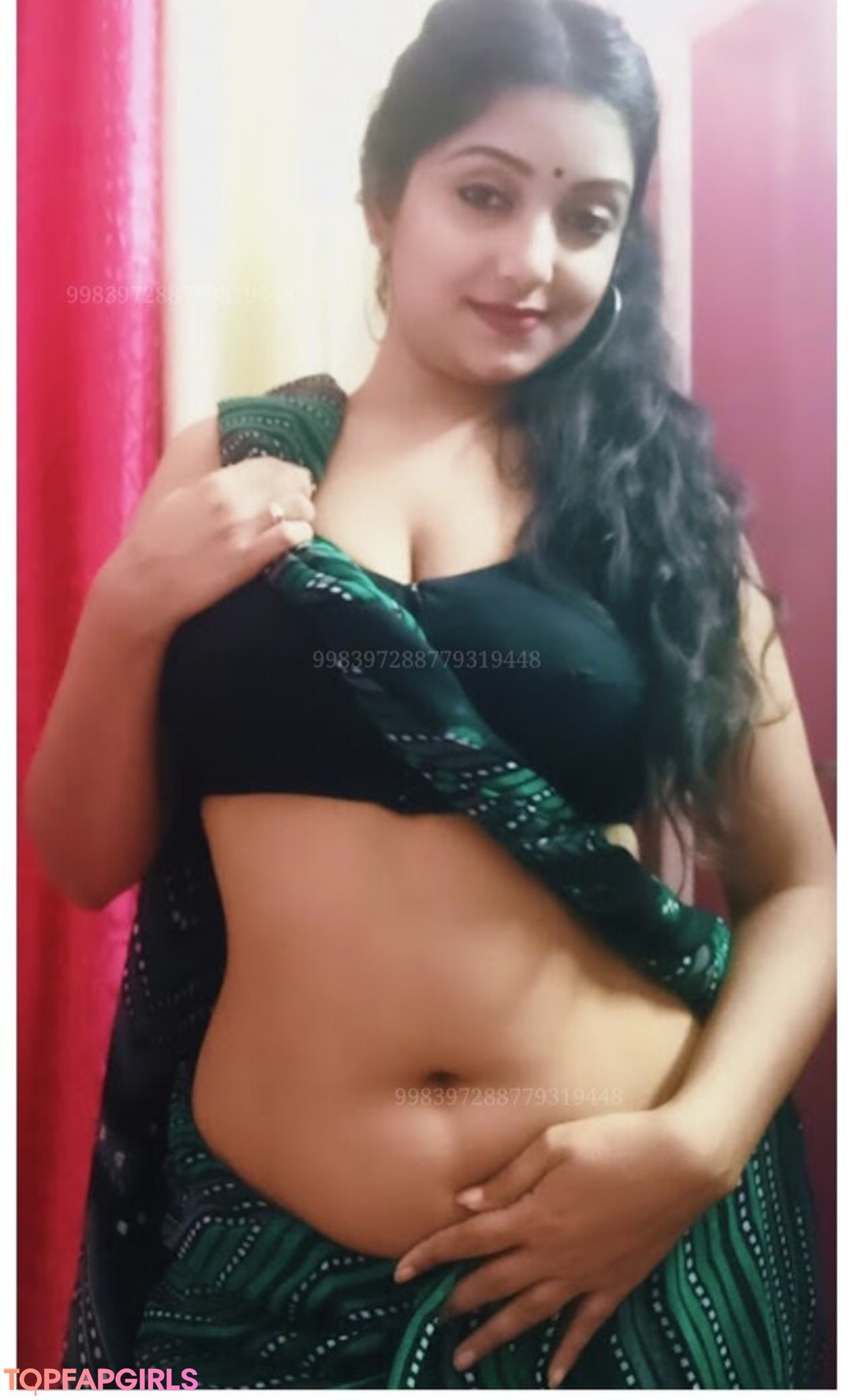 Naakte gelekte OnlyFans-foto van Yajnaseni #1589