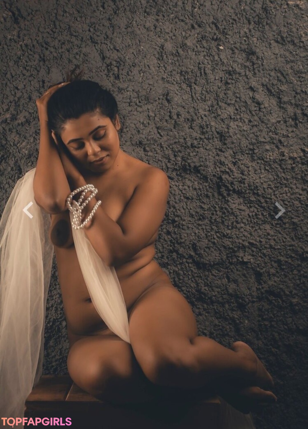Naakte gelekte OnlyFans-foto van Yajnaseni #1656