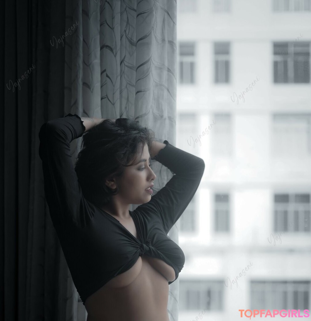 Naakte gelekte OnlyFans-foto van Yajnaseni #1945