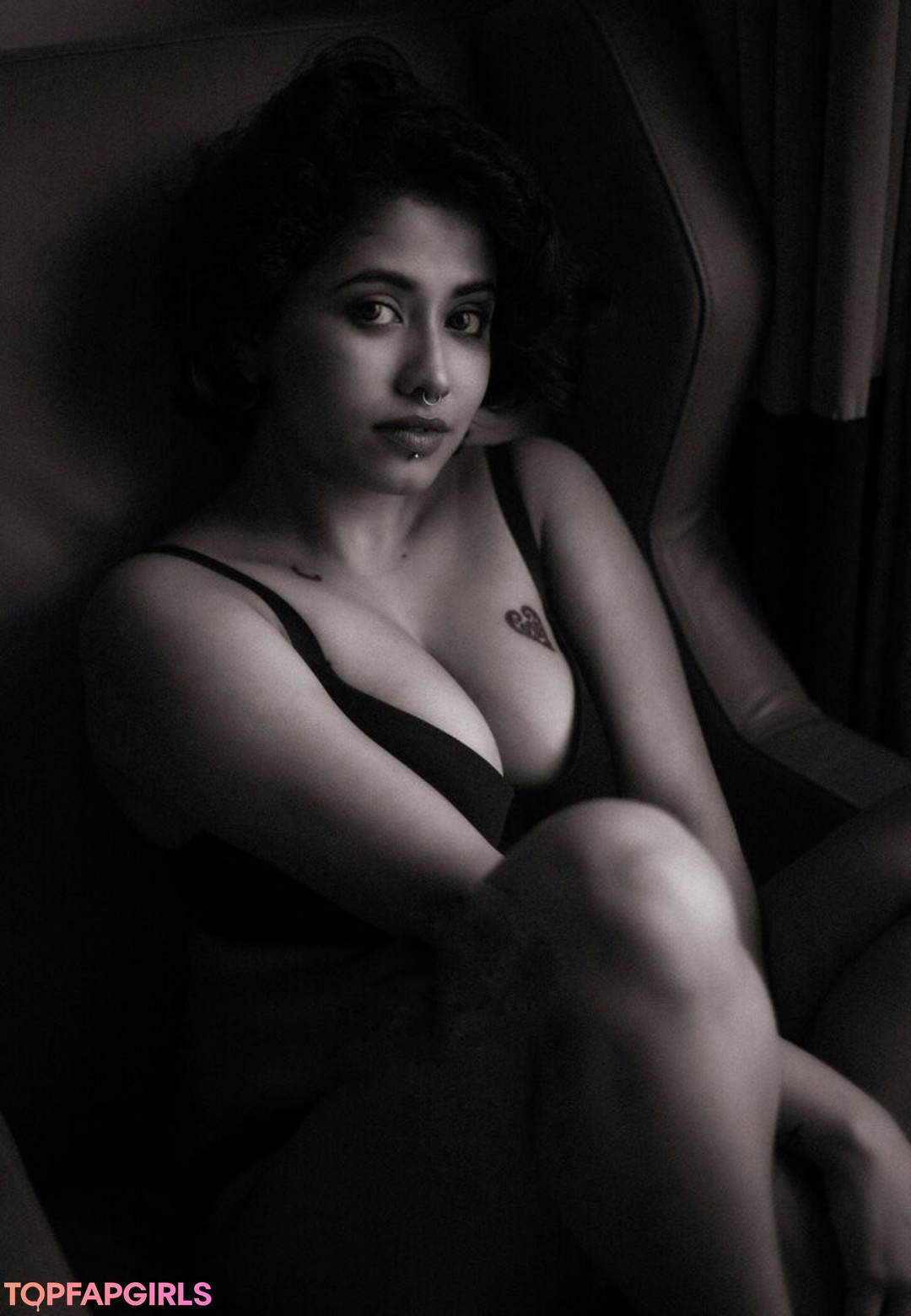 Naakte gelekte OnlyFans-foto van Yajnaseni #1956