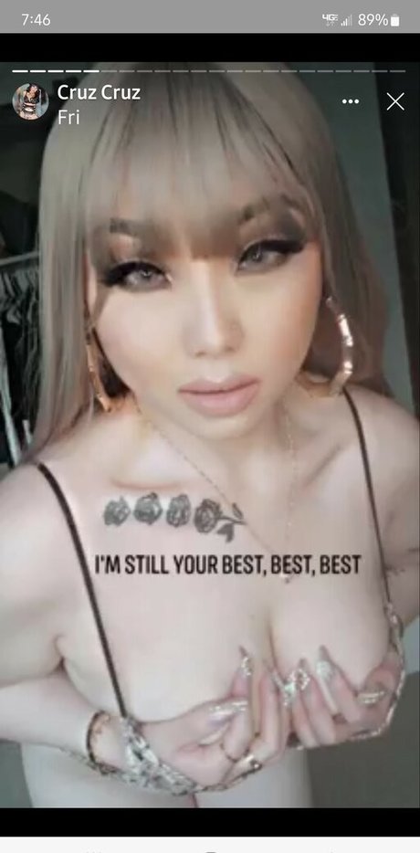 Naakte gelekte OnlyFans-foto van Cruz Cruz