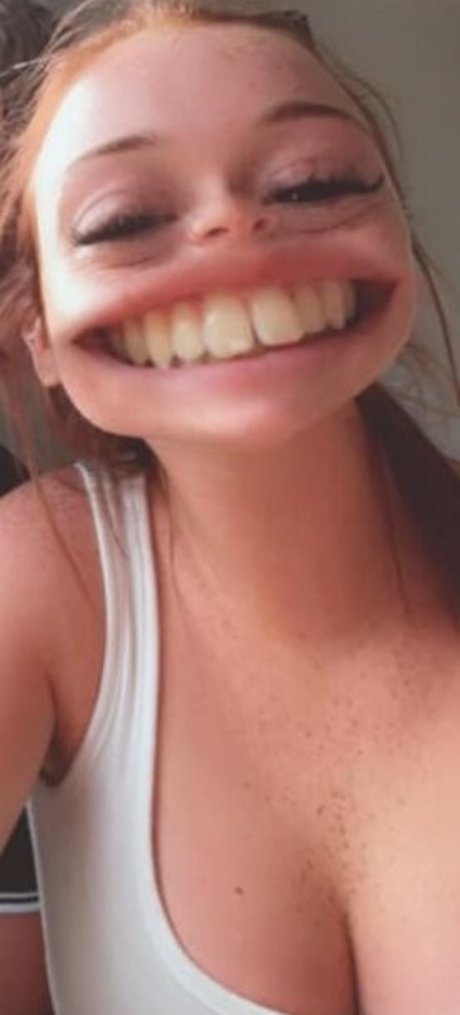 Naakte gelekte OnlyFans-foto van Karina Williamson