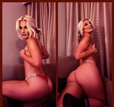 Naakte gelekte OnlyFans-foto van Womenwrestling