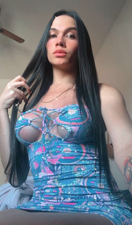 Naakte gelekte OnlyFans-foto van Kelly Perutchelly